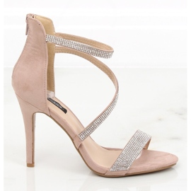 Sandalen auf einem Stift beige C-28 Beige Ii Gat