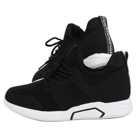 Schwarze Sportschuhe X-9762 Schwarz