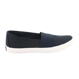 Marineblaue Sneakers von American Club