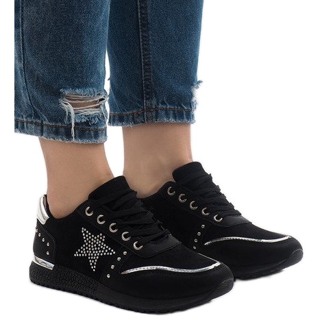 Schwarze Sport-Sneaker mit Stern XSM101-19