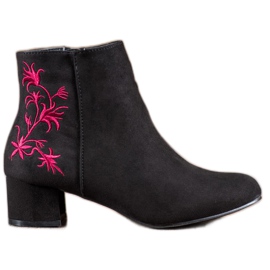 Small Swan Stiefel mit Anwendung schwarz