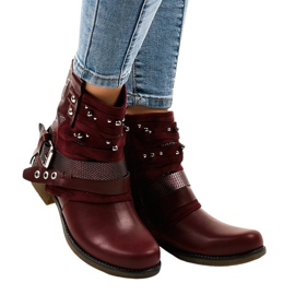 Warme, kastanienbraune Stiefel, reich verziert A-351 rot