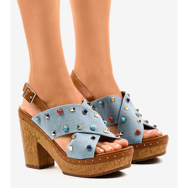 Blaue Sandalen auf Plattform 1669