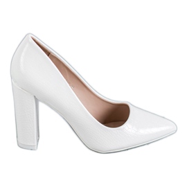 Diamantique Pumpen auf einer Säule weiß