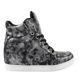 Schwarze Sneakers mit Schnürsenkeln ON001