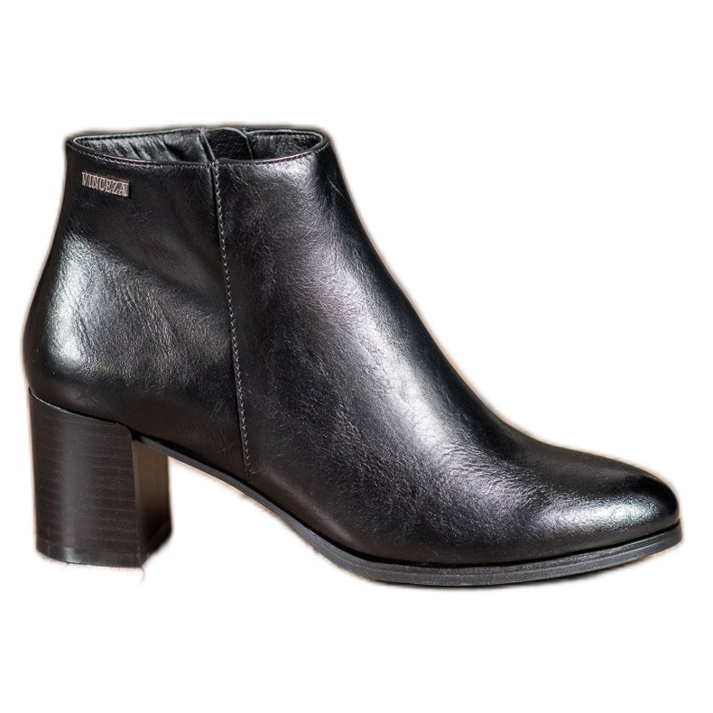 Stiefel auf einem Pfosten VINCEZA schwarz