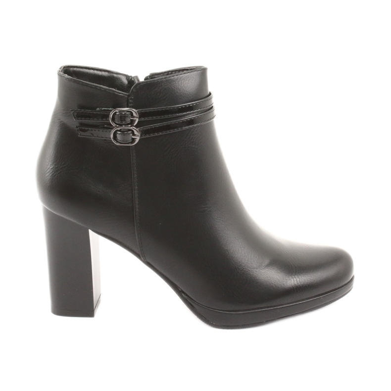 M.Daszyński Damenstiefel auf der Post schwarz