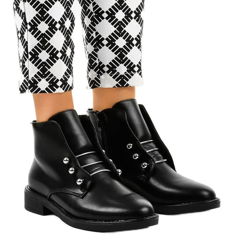 Flache Stiefel für Damen in Schwarz YF0535