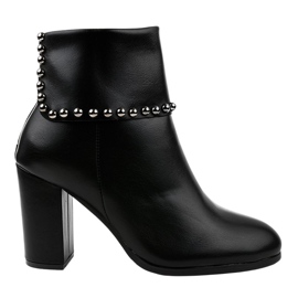 Schwarze Stiefeletten mit LJ007 Nieten