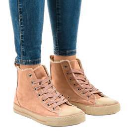 Rosa isolierte Sneakers T-040 schwarz