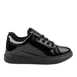 Schwarze isolierte Sneaker TL140-1