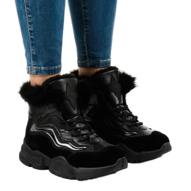 Schwarze isolierte Sneaker LS-2062