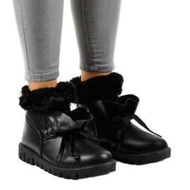 Schwarze, isolierte Sneaker mit 428-6 Reißverschluss