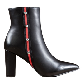 SHELOVET Stiefel mit Ziergürtel schwarz