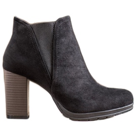 SHELOVET Slip-On-Stiefel an einem Pfosten schwarz