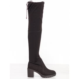 Small Swan Wildleder-Musketiere auf einer Säule schwarz