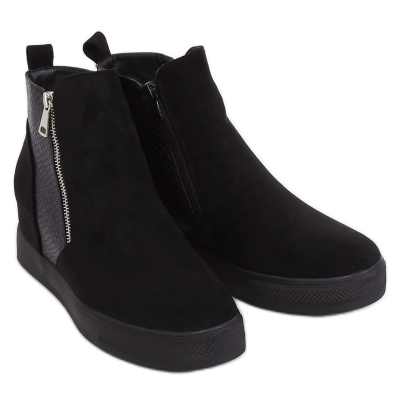 Schwarz RQ235 Schwarze Stiefel auf einem versteckten Keil