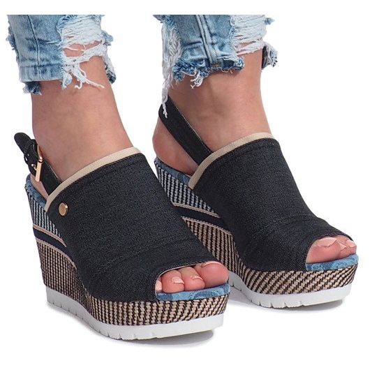 Schwarze Mulanka-Jeans-Wedge-Sandalen