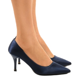 Marineblaue niedrige Pumps auf einem Absatz 1756-255 navy blau