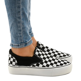 Schwarze Slip-On-Sneakers B5138-B weiß