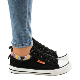 Schwarze klassische Sneakers W11