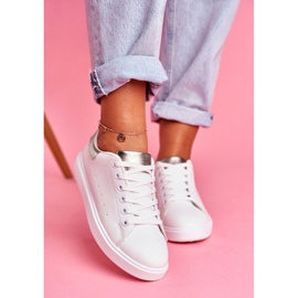 SEA Weiße Sportschuhe mit silbernem Absatz LA85 grau