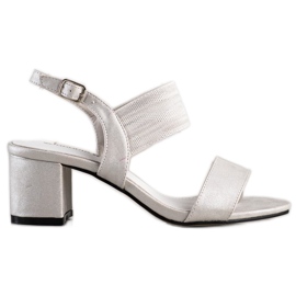 Goodin Lässige Sandalen an einer Bar grau