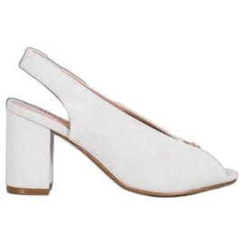 Elegante Schuhe auf einem Pfosten VINCEZA silber-