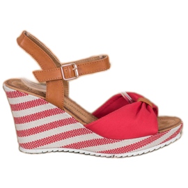 Goodin Rote Sandalen auf Keil braun