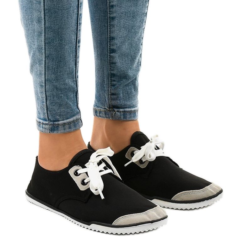 Schwarze BO-6 Slip-On-Sneakers