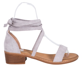 Gebundene Sandalen grau