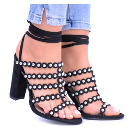 Schwarze Damensandalen mit Absatz von Ysmira