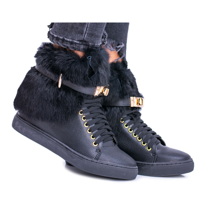 Lu Boo Schwarze Stiefel mit natürlichem Gisele-Fell
