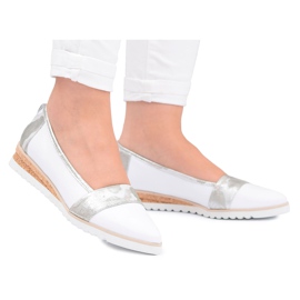 Stagórs Weiße Ballerinas aus polnischem Leder Moro Persi