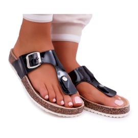 SEA Damenhausschuhe Flip-Flops auf schwarz lackierter schwarzer Palette