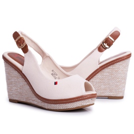 SEA Sandalen für Damen mit Keilabsatz Beige Tommy
