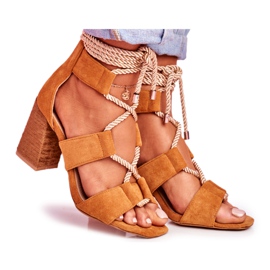 SEA Damensandalen auf Ferse Gebundenes Wildleder Camel Amore braun