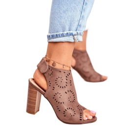 EVE Damensandalen mit Absatz Durchbrochener Klettverschluss Khaki Regeln