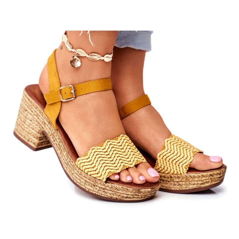 EVE Gelbe Fobi Damensandalen auf hohem Absatz