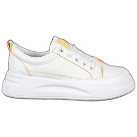 SHELOVET Sneakers auf der Nice Girl Plattform weiß