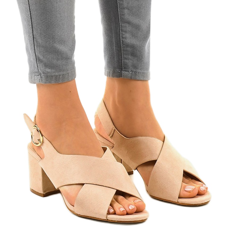 Beige Sandaletten A305 Wildleder