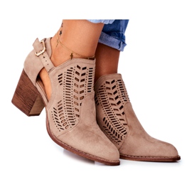 Bellucci Damenstiefel mit Cut-Out Spring Beige Velluci