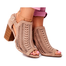 Bellucci Damenstiefel mit Cut-out Spring Beyond Us beige