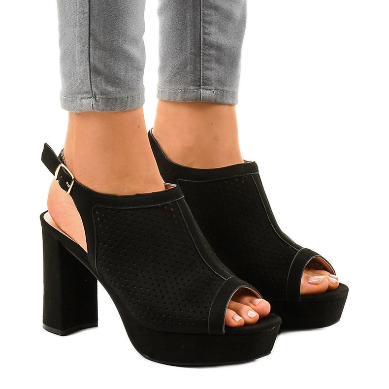 Schwarze 9R82 Sandalen mit offenem Absatz