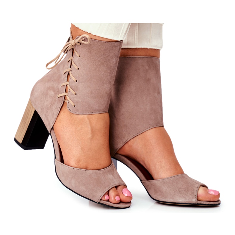 Damen Sandalen mit hohem Absatz Maciejka Beige Wildleder 04122-04