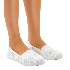 Weiße CB1711-9 durchbrochene Slip-On-Sneakers