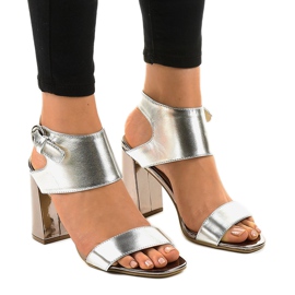 Stylische silberne Sandalen am Pfosten 0354-20 grau