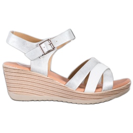 Sea Elves Leichte Sandalen aus Öko-Leder weiß grau