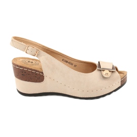 Bequeme Keilsandalen Evento 8SD98-6230 beige