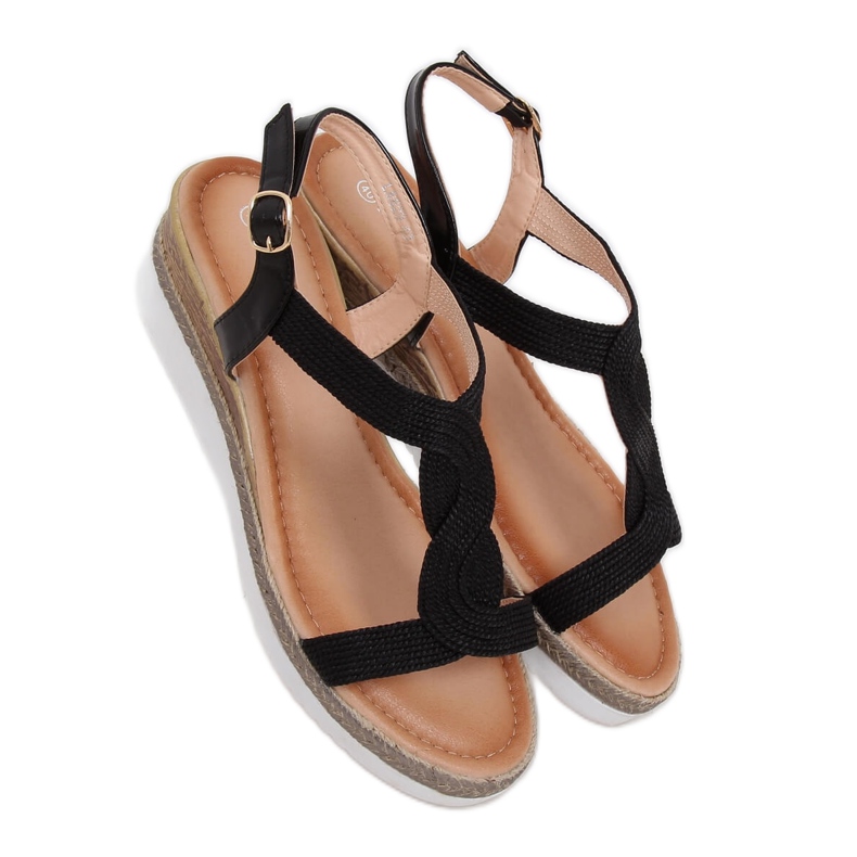 Schwarze Sandalen auf einem schwarzen Keil L6629 Schwarz